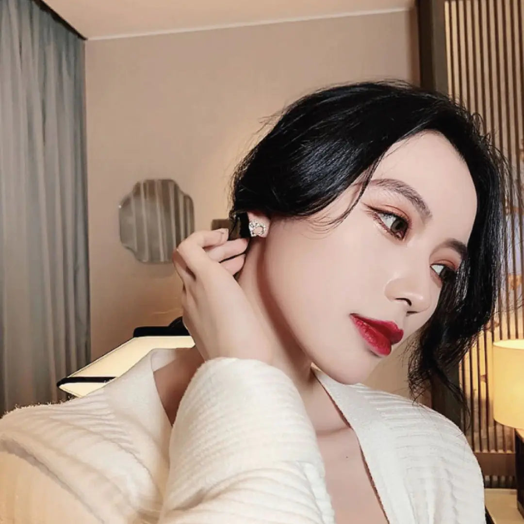 Heartful Pearl Earrings