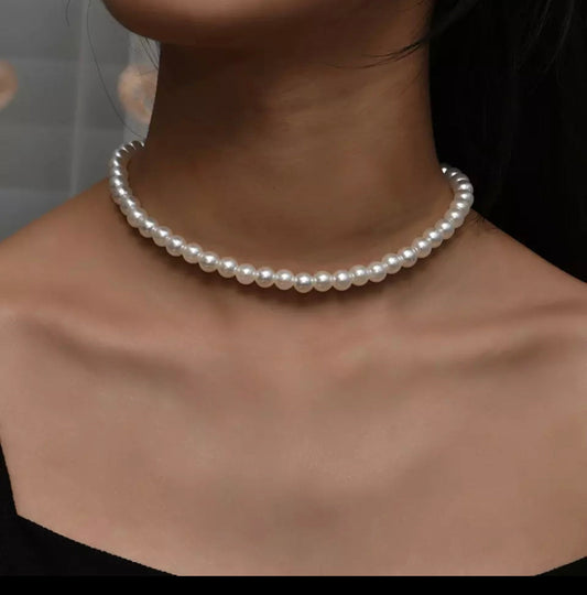 The Elegant Pearl Necklace Collection